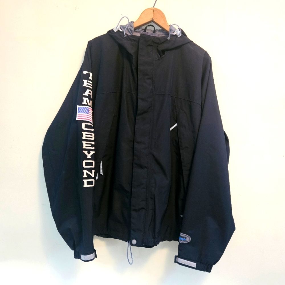 Woolrich Discovery Channel Quest Men Sz L Black Rain Jacket Hood Team CBeyond